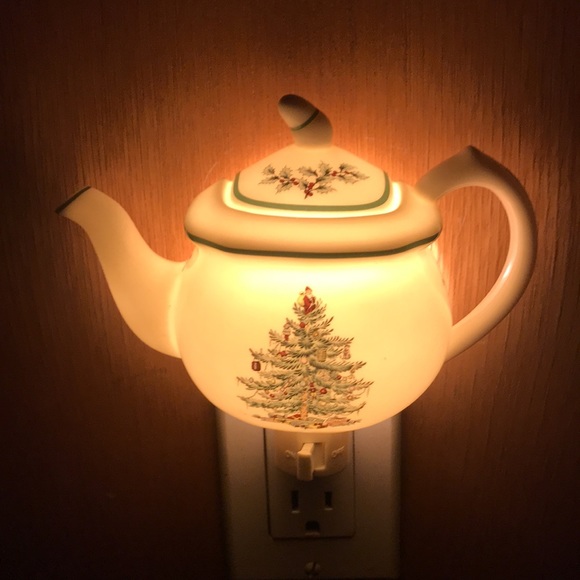 Spade Christmas Tree Tea Pot Ceramic Nightlight - Pre Owned - Picture 4 of 4
